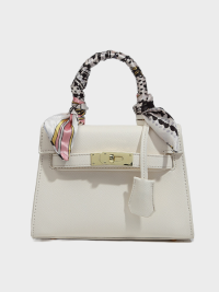 « Esplorando la Mini Borsa Estiva a Tracolla Rosa Bianco per Donna – Nana: Un Must-Have per la Moda Estiva »