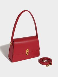 « Scopri l’Eleganza senza Tempo della Borsa a Tracolla Hazel in Nero, Rosso e Caramello »