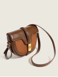 « Esplorando l’Eleganza di Borsa Donna a Tracolla Mini Borsa da Sella Marrone/Caramello – Zayla: Un Must-Have della Moda »