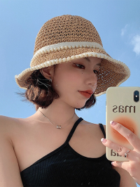 « Scopri il Fascino del Cappello di Paglia Scarlett: Il Tuo Nuovo Must-Have per la Spiaggia e il Sole »