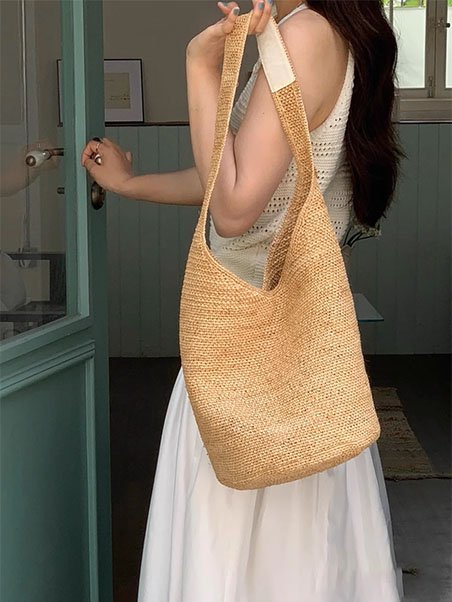 Estate Chic: La Borsa di Paglia Perfetta per le Tue Avventure al Mare