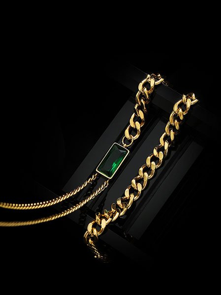 Collana Vintage Smeraldo: Il Gioiello Must-Have dell’Autunno